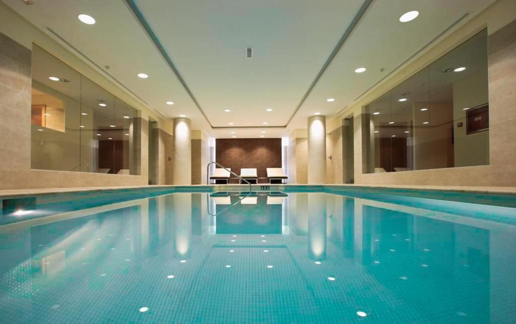 Luxury Spa Resort Marbella 2 Bedroom Sauna Gym Pools Jacuzzi Exteriör bild